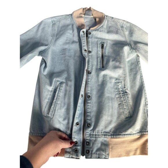 Nike Women's Sz M Destroyer Denim Bomber Jacket Light Blue W/ Contrast Tan Trim - Picture 11 of 13